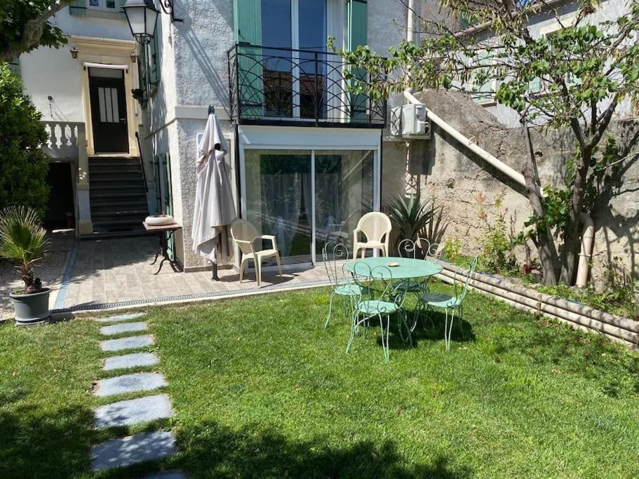 Charmant Studio Avec Jardin Avignon Exterior foto